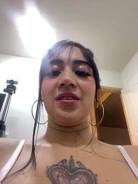 EmmyEvans1 live XXX chat