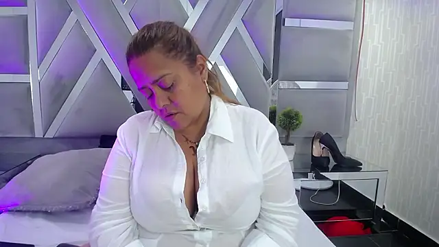 MonzerratBoyer 现场XXX聊天