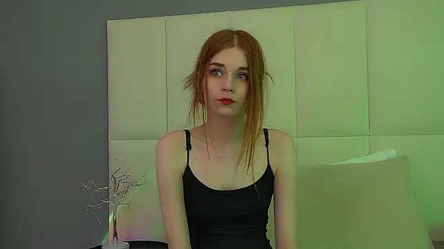 MelissaBauch Adlı Modelin Canlı XXX Sohbeti