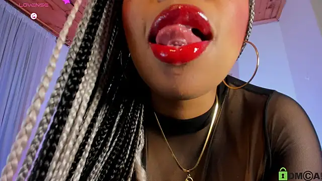 Lauraricci__'s Live XXX Chat