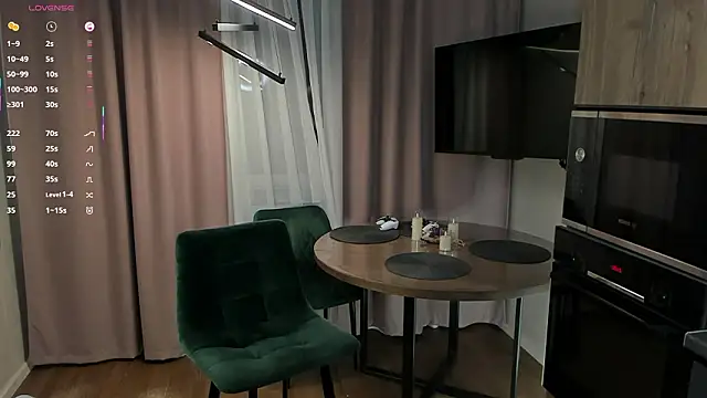 OssieCrews' Live XXX Chat