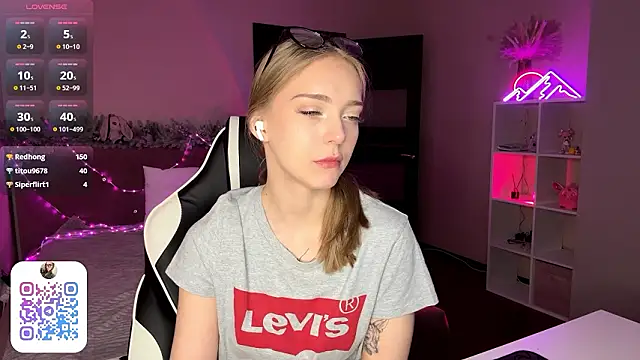 EvaPeaceのウェブカメラショー