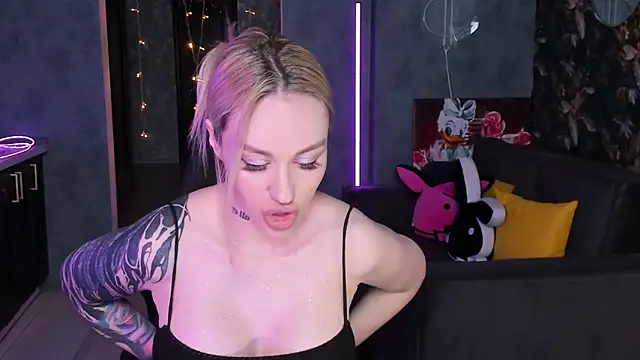 Blckmirrorr live XXX chat