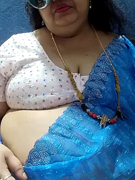 tamilthanushri: διαδικτυακό σόου στην κάμερα