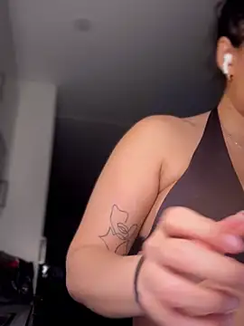 Czat XXX na żywo – Risky_Workouts