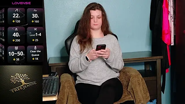 TreeJeanne Chat XXX live