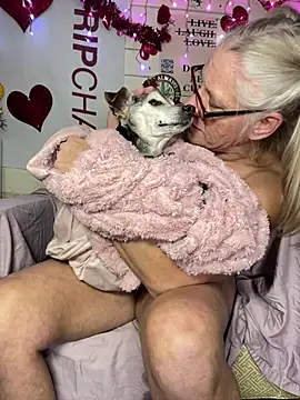 TrenaAnne 现场XXX聊天