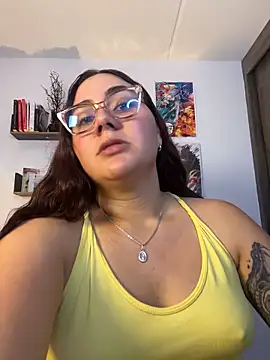 yourgirl_emy 现场XXX聊天