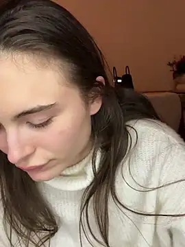 Show modela SophiiaStarr na web-kameri