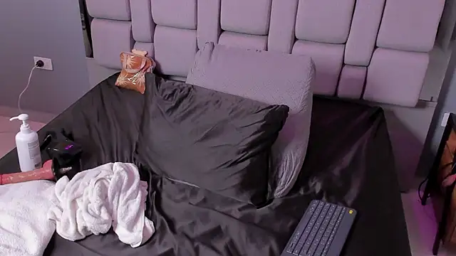 Amy_whittee Chat XXX in diretta