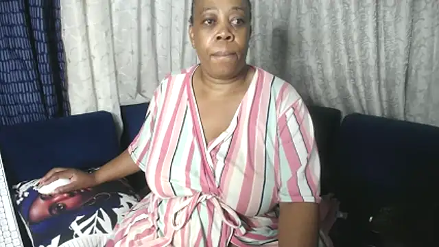 crystalbxx – webcam-show