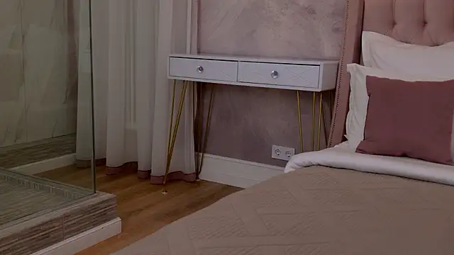 Chatroom XXX en direct de milaleoneli