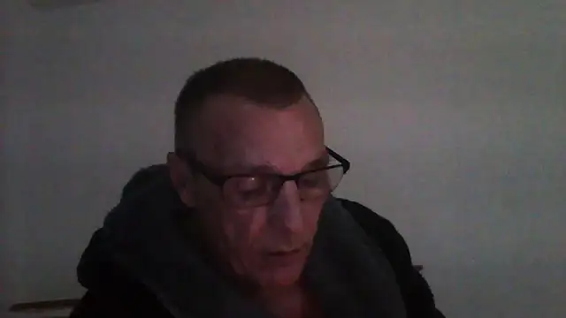 Webkamerová show southlondonguygetsnude