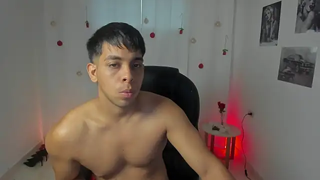 shooting_wilson Adlı Modelin Web Kamerası Şovu