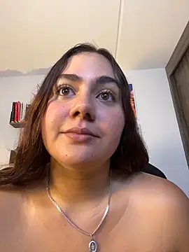 yourgirl_emy 现场XXX聊天