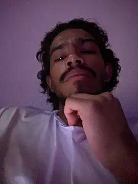 Chat XXX en directo de OfficialMineirinho