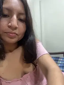 Noamilk Show in webcam