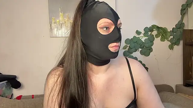 BlossomTilda: διαδικτυακό σόου στην κάμερα