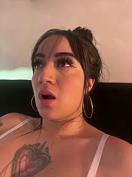 Živý XXX chat EmmyEvans1