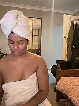 Melarose82 Live XXX-Chat