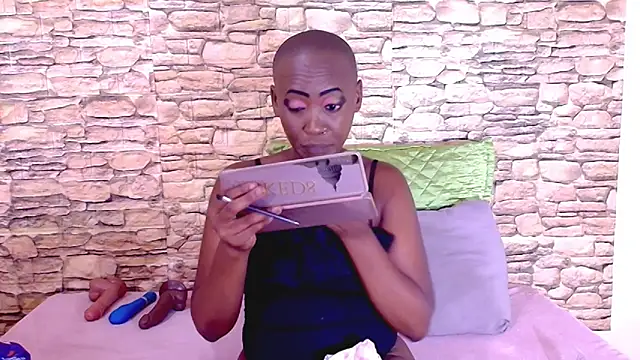 EbonyOlive69 élő XXX-chatje