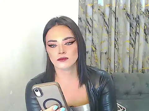 AsianQueenAlexaXx 网络视讯表演