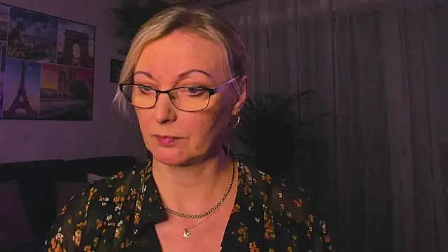 vanessa_chat: вебкам-шоу