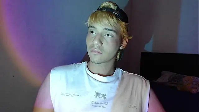 CrisotpherMoretti: онлайн-секс-чат