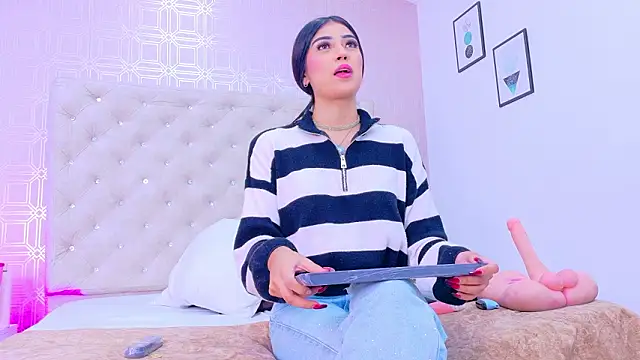 دردشة Mia-Monroe الجنسية المباشرة