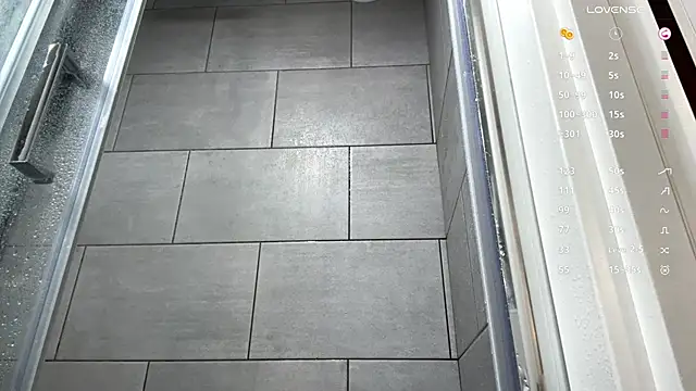 EIeniVanwart Pertunjukan Webcam