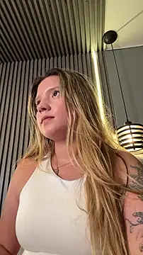 MiaPetit_ live XXX chat