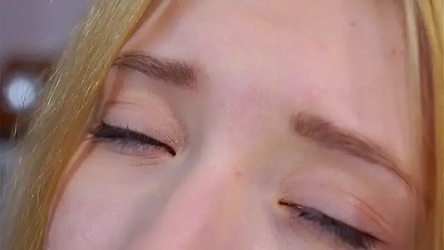 SunnivaCovil Adlı Modelin Canlı XXX Sohbeti