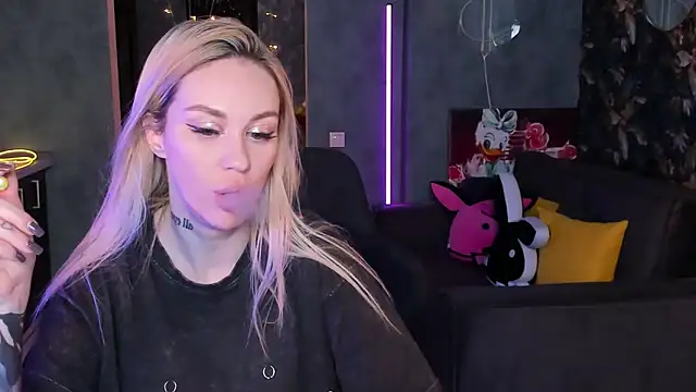 Blckmirrorr Live XXX Chat