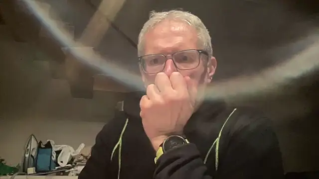 choupipat1's Live XXX Chat