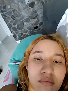 isabellaconor élő XXX-chatje