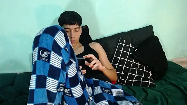 Ariatnaanddilan Adlı Modelin Canlı XXX Sohbeti