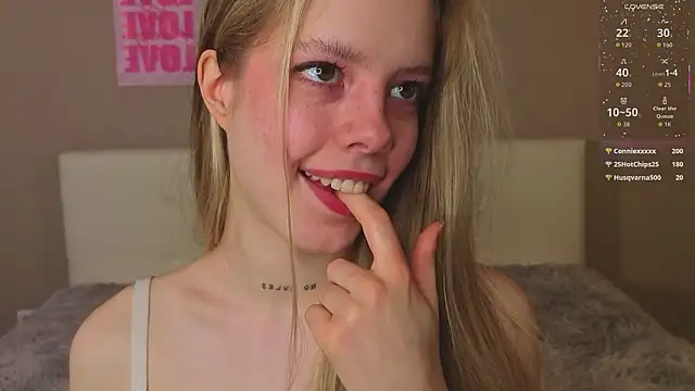 TiffinyMergist Adlı Modelin Canlı XXX Sohbeti