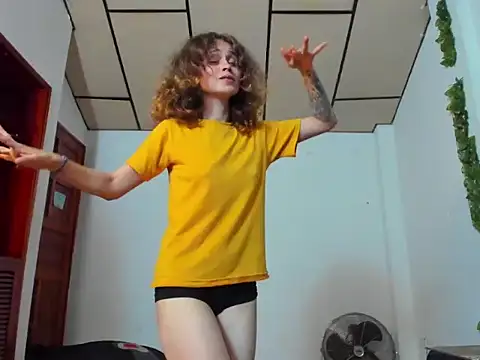 fulfill_fantasies1 élő XXX-chatje