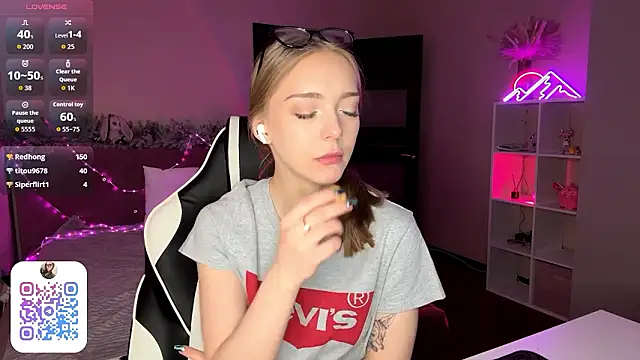 XXX chat uživo modela EvaPeace