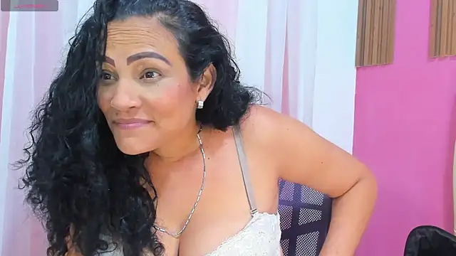 Bianca_slut1 élő XXX-chatje