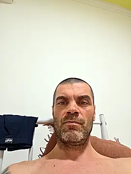 DOMINATOR_SIR-MASTER's Webcam Show