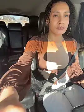 FerrariFrench: онлайн-секс-чат