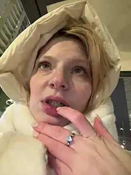 MaryHiggins Chat XXX live