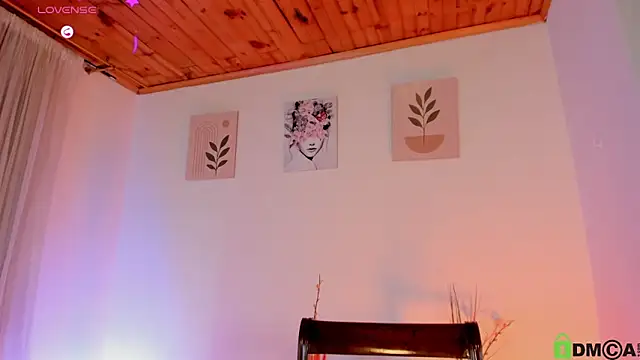 Lauraricci__ Chat XXX in diretta