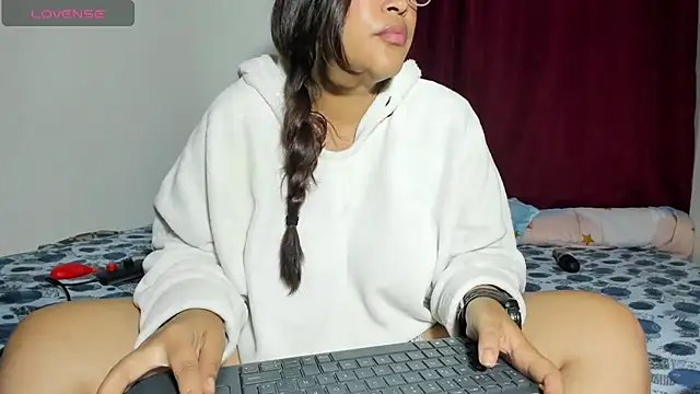 دردشة Ivy_horse_ الجنسية المباشرة