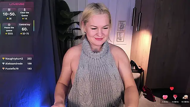 YolandaKiss élő XXX-chatje