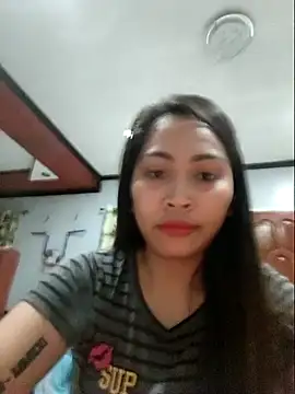 Naughty_lhang02's Live XXX Chat