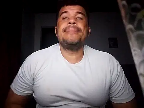 tarra122 Webcam Show