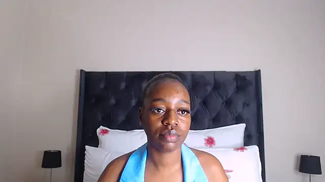 Sexynaughty_Girl: онлайн-секс-чат