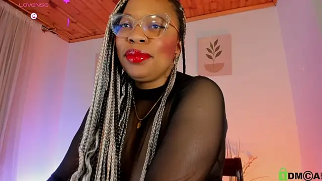 Czat XXX na żywo – Lauraricci__